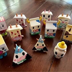 A lot of 12 collector blind box Tokidoki Moofia Series